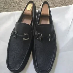 Salvatore Ferragamo | Shoes | Salvatore Ferragamo Black  display picture 1